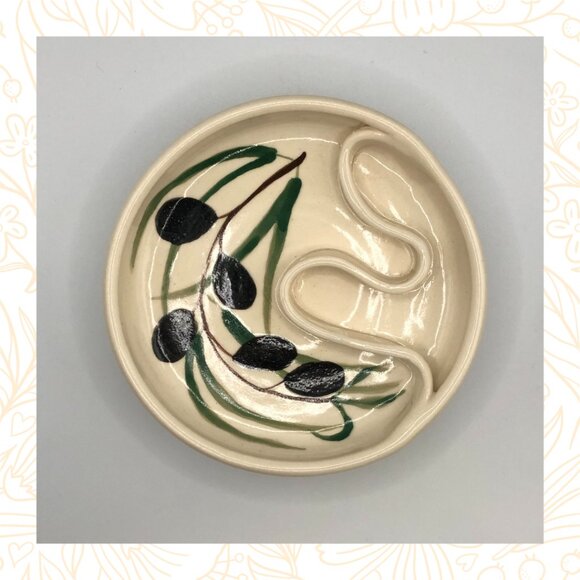 Pottery By The Sea - Kerry Kingston Ceramic Olive Dish - Picture 1 of 2